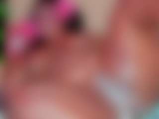 Live cam show with sofi-hill - Oil on Camsoda