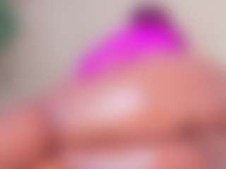 Live cam show with sofi-hill - Public MILF on CamClone