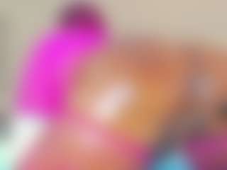 sofi-hill MILF webcam performer live streaming