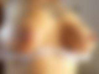 Jenna-bluee's Live Sex Cam Show