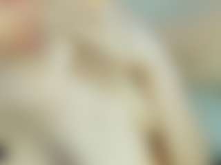 Live cam show with Jenna-bluee - Fingers on StripNow