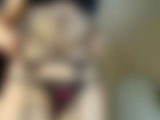 Live cam show with Jenna-bluee - Brown Eyes Blonde Hair on Hubzter Live