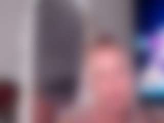 Live cam show with MsHunnyBunnyy - Curly Hair on liverealitysex.com