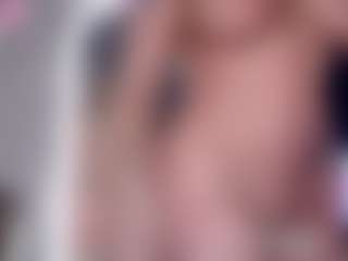 Live cam show with MsHunnyBunnyy - Big Tits MILF on luckytryst.com