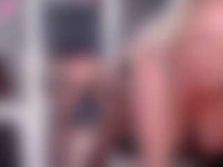 Live cam show with MsHunnyBunnyy - Spinner on SquirtSoMuch