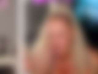 Live cam show with MsHunnyBunnyy - Tease MILF on Camsoda