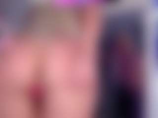 Live cam show with MsHunnyBunnyy - Alternative on CamClone