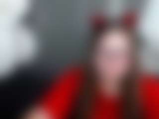 Live cam show with DaniellaGrace - Gagging on AdultVida.com