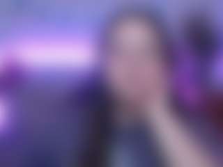 Live cam show with DaniellaGrace - Gagging on Sweet Sext