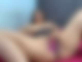 Live cam show with kiindred - Tease Latina on hrnylive.com | colombia