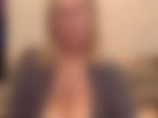 Show de cam en direct avec IlariaCetoi - Granny sur Camsoda