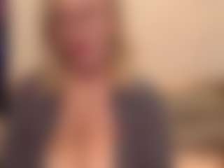 IlariaCetoi MILF webcam performer live streaming