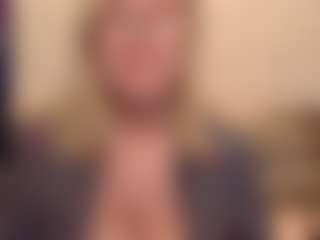 Live cam show with IlariaCetoi - Granny on fuck-show.com