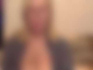Live cam show with IlariaCetoi - Big Tits on anonymated.com