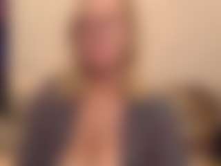 IlariaCetoi MILF webcam performer live streaming