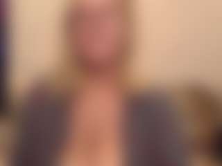 Live cam show with IlariaCetoi - Big Tits on SquirtSoMuch