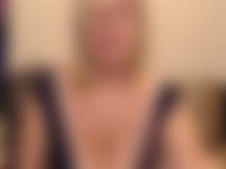 Live cam show with IlariaCetoi - Green Eyes on Fapmatic.com
