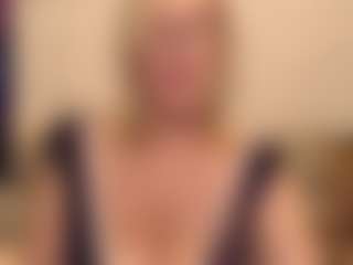 Live cam show with IlariaCetoi - Granny on Camsoda