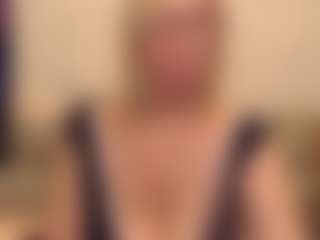 Live cam show with IlariaCetoi - Big Tits on Pornisteam.com
