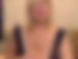 Live cam show with IlariaCetoi - Mature on instabang