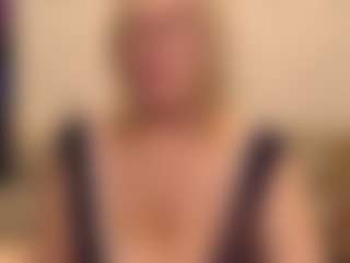Live cam show with IlariaCetoi - Granny on TastyBlacksLive