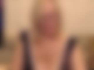 Live cam show with IlariaCetoi - MILF on livesexfox.com