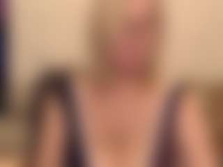 IlariaCetoi's Live Sex Cam Show