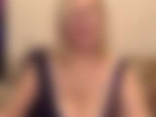 Live cam show with IlariaCetoi - Toys on Pornisteam.com