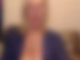 IlariaCetoi's Live Sex Cam Show