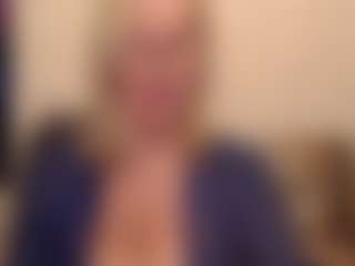 IlariaCetoi's Live Sex Cam Show