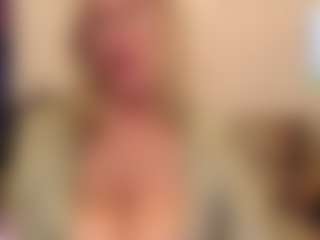 IlariaCetoi's Live Sex Cam Show