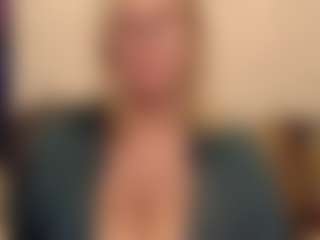IlariaCetoi's Live Sex Cam Show