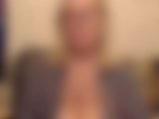 IlariaCetoi's Live Sex Cam Show