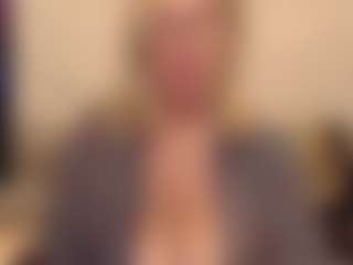 IlariaCetoi's Live Sex Cam Show
