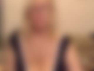 IlariaCetoi's Live Sex Cam Show