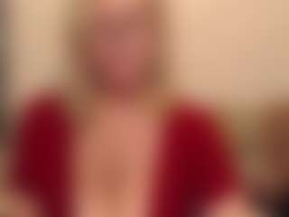 Live cam show with IlariaCetoi - Granny on eurowanks.com