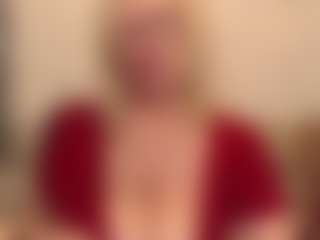 Live cam show with IlariaCetoi - Granny Big Tits on camtv