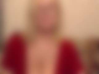 Live cam show with IlariaCetoi - Granny Lovense on Nude Live Now