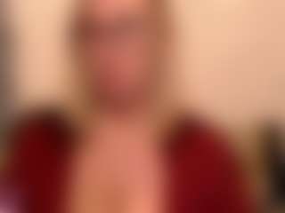 IlariaCetoi's Live Sex Cam Show