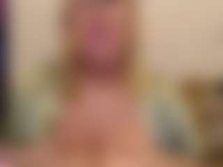IlariaCetoi's Live Sex Cam Show