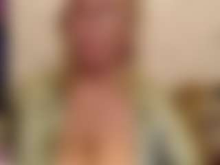 IlariaCetoi's Live Sex Cam Show