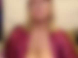 Live cam show with IlariaCetoi - Granny Big Tits on Strip Flash - Live Sex Shows