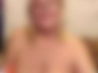 IlariaCetoi's Live Sex Cam Show