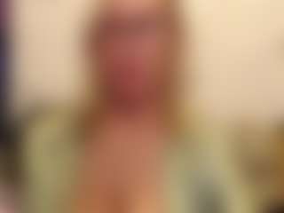 IlariaCetoi's Live Sex Cam Show