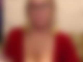 IlariaCetoi's Live Sex Cam Show