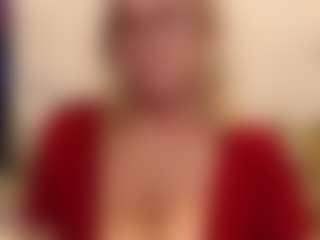 Live cam show with IlariaCetoi - Glasses on nudelive.tv