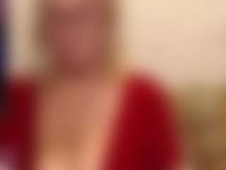 IlariaCetoi's Live Sex Cam Show
