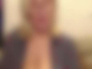 IlariaCetoi's Live Sex Cam Show