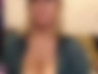 IlariaCetoi's Live Sex Cam Show