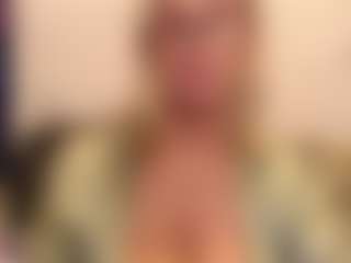 Live cam show with IlariaCetoi - Granny Big Ass on Camsoda